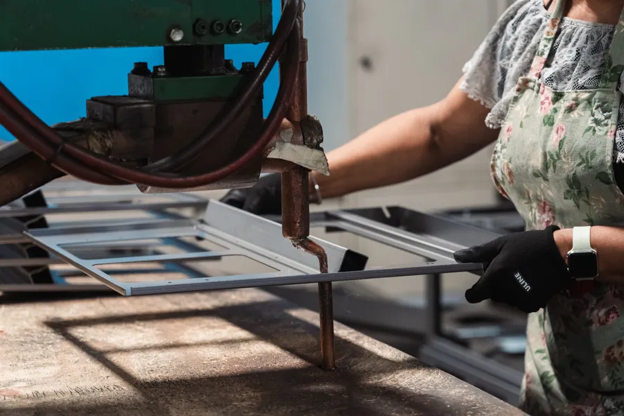 Spot welding operation on a sheet metal assembly
